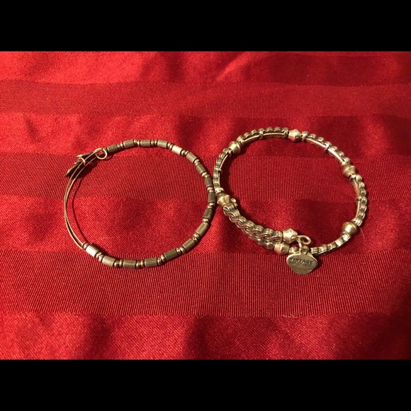 Pre owned Alex and Ani bracelets - Picture 3 of 5